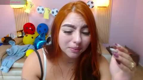 Snapshot of miley_clarck chatting on July 17, 7:41 pm Miley online show from July 17, 7:41 pm