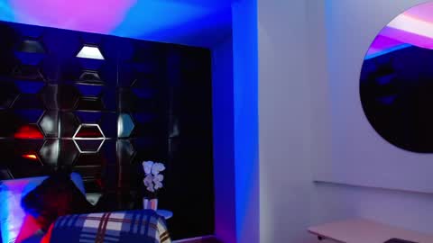 miley online show from June 3, 8:36 pm