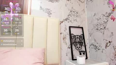 Snapshot of mileyjoas chatting on December 13, 7:53 pm MILEY online show from December 13, 7:53 pm