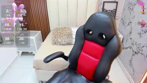 Snapshot of mileyjoas chatting on January 9, 12:19 pm MILEY online show from January 9, 12:19 pm