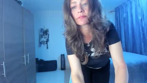 Victoria  online show from April 26, 1:47 am