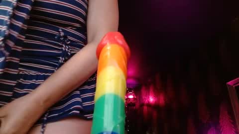Snapshot of milf_lacey chatting on July 28, 8:52 pm Milf Lacey online show from July 28, 8:52 pm