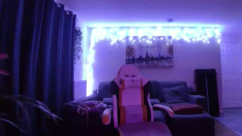 Milf Tara36 online show from March 1, 9:48 pm