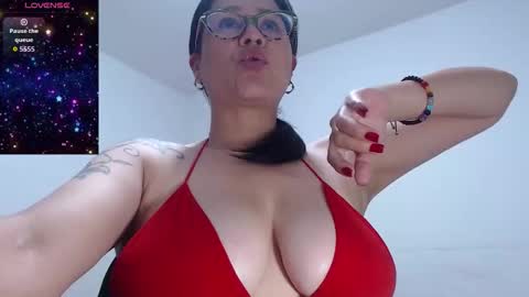 camila online show from November 25, 5:18 am