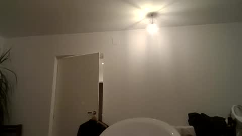 milfflover32 online show from February 1, 5:33 pm