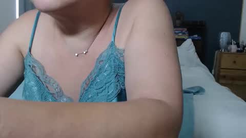 Snapshot of milfyanddaddy chatting on May 7, 5:51 pm milfyanddaddy online show from May 7, 5:51 pm