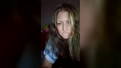 Snapshot of milfytitts chatting on July 23, 9:02 pm MilfyTitts online show from July 23, 9:02 pm