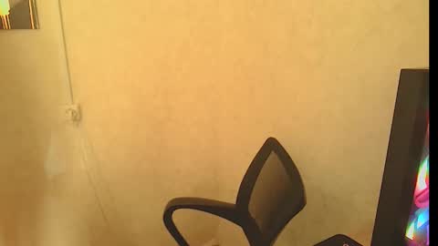 milia21 online show from February 19, 8:21 am