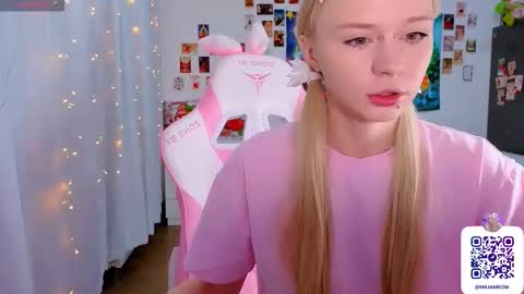 Milia online show from January 11, 8:03 pm