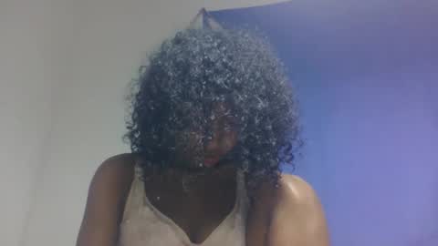 Snapshot of milinasy chatting on February 3, 7:46 am milinasy online show from February 3, 7:46 am