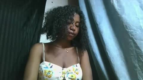 Snapshot of milinasy chatting on February 19, 6:53 am milinasy online show from February 19, 6:53 am