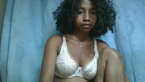 Snapshot of milinasy chatting on February 20, 10:21 pm milinasy online show from February 20, 10:21 pm