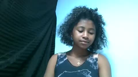 Snapshot of milinasy chatting on June 6, 9:47 am milinasy online show from June 6, 9:47 am