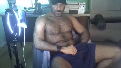 Snapshot of militaryx chatting on October 16, 5:52 am militaryx online show from October 16, 5:52 am