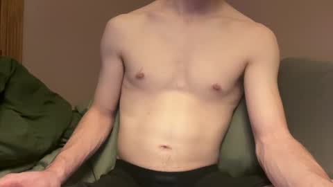 Snapshot of milkedboy964 chatting on December 20, 1:45 am milkedboy964 online show from December 20, 1:45 am