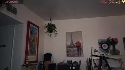 milkedmilf online show from April 10, 5:34 am