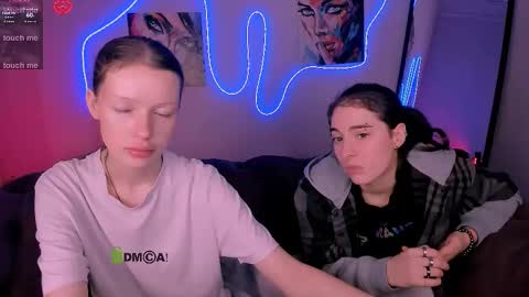 Mila online show from January 18, 1:53 am