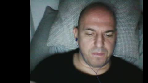 Snapshot of milkiwaay chatting on December 3, 11:24 pm Milkiwaay online show from December 3, 11:24 pm