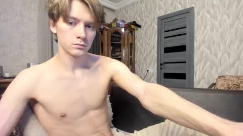 Isaac online show from March 15, 1:00 am