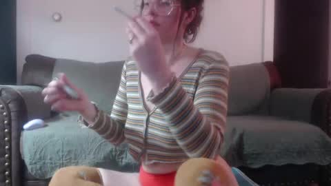 milknhunnny online show from February 19, 6:44 am