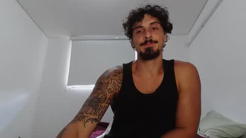 milkoffee online show from February 21, 5:47 pm