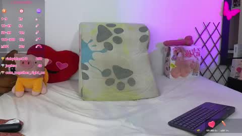 Snapshot of milky__boy_ chatting on February 21, 8:51 am H A R O L D online show from February 21, 8:51 am