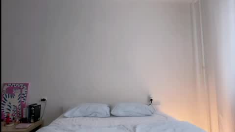Snapshot of milky__way_ chatting on April 25, 1:41 pm milky__way_ online show from April 25, 1:41 pm