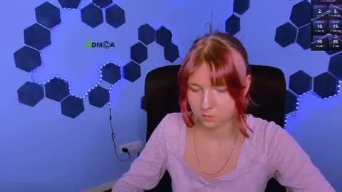 milky_mia_ online show from May 2, 7:52 pm