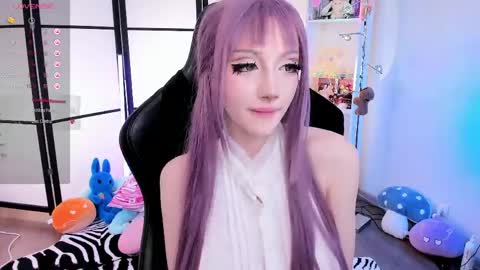 Snapshot of milkycute chatting on May 12, 7:11 pm milky cute online show from May 12, 7:11 pm