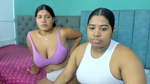 Snapshot of milkylover_22_ chatting on June 16, 12:30 pm milkylover_22_ online show from June 16, 12:30 pm