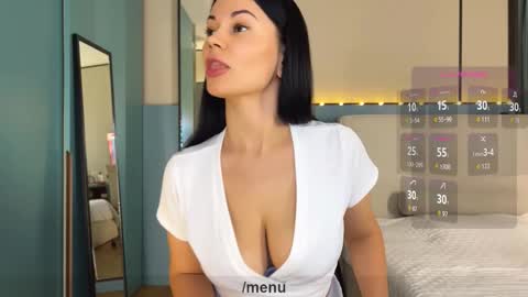 Mila online show from November 7, 6:52 pm