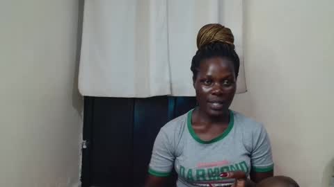 Snapshot of milla_nova chatting on November 29, 3:15 pm nova online show from November 29, 3:15 pm