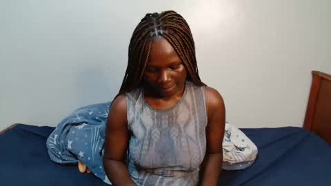 Snapshot of milla_nova chatting on January 5, 6:33 pm nova online show from January 5, 6:33 pm