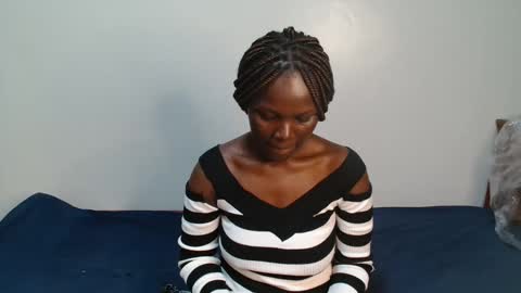 Snapshot of milla_nova chatting on January 12, 2:33 pm nova online show from January 12, 2:33 pm