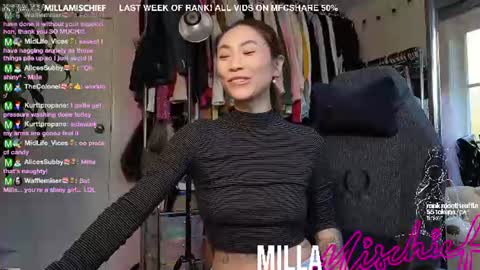 Snapshot of millamischief chatting on June 27, 4:39 am Milla Mischief online show from June 27, 4:39 am