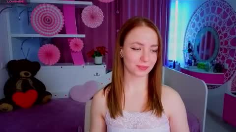 Snapshot of millana_hot chatting on March 22, 10:02 pm Milana online show from March 22, 10:02 pm