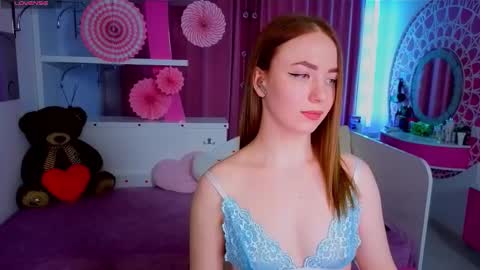 Snapshot of millana_hot chatting on March 30, 8:54 pm Milana online show from March 30, 8:54 pm