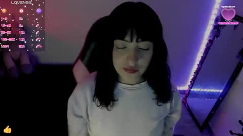 Snapshot of millandiux chatting on June 13, 3:04 am millandiux online show from June 13, 3:04 am