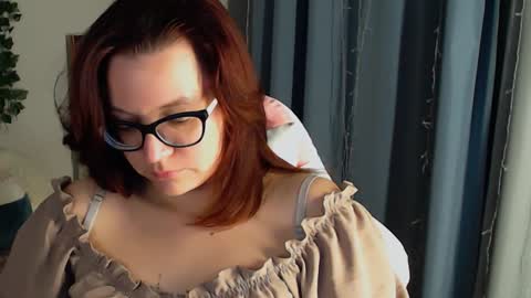 Milla online show from December 10, 8:16 pm