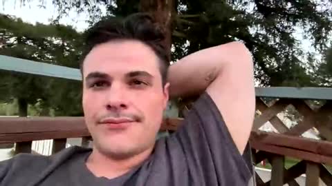 millennialcum online show from March 29, 2:33 am