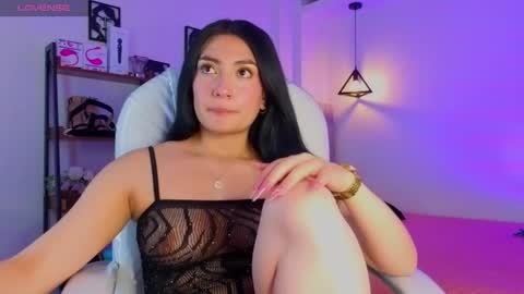 miller_vanessa_ online show from September 17, 8:32 pm