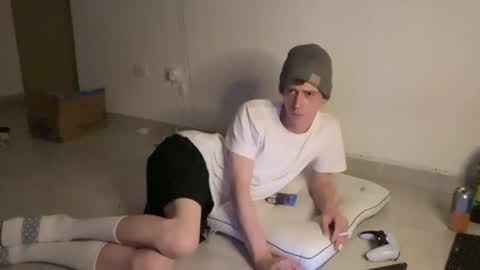 Snapshot of millerjdm chatting on July 16, 1:55 am SlimnHungOH online show from July 16, 1:55 am