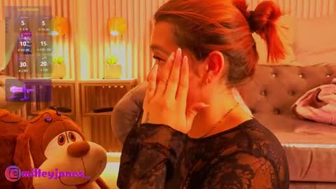 milleyjones_ online show from April 9, 11:48 am