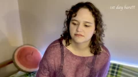 Snapshot of millie_feux chatting on July 20, 12:47 am Millie online show from July 20, 12:47 am