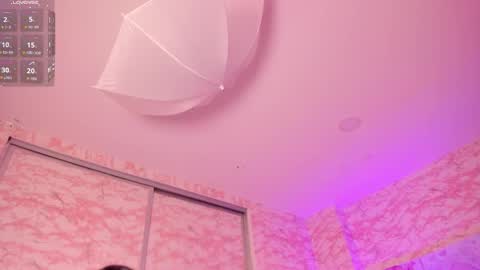 Snapshot of millieskinny_ chatting on March 10, 11:21 pm Ana Maria online show from March 10, 11:21 pm