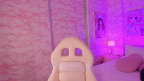 Snapshot of millieskinny_ chatting on March 13, 12:06 am Ana Maria online show from March 13, 12:06 am
