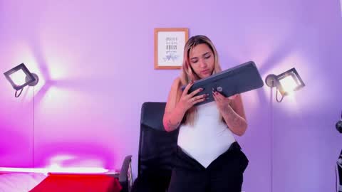 Millie online show from April 19, 12:48 pm