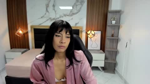 Snapshot of milly_kaft chatting on June 30, 12:17 pm MILLY online show from June 30, 12:17 pm