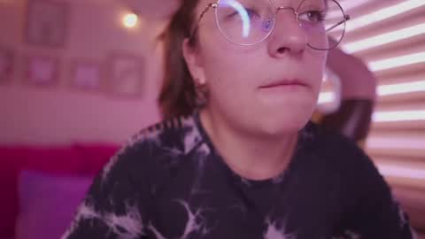 MILLY online show from April 14, 7:09 pm