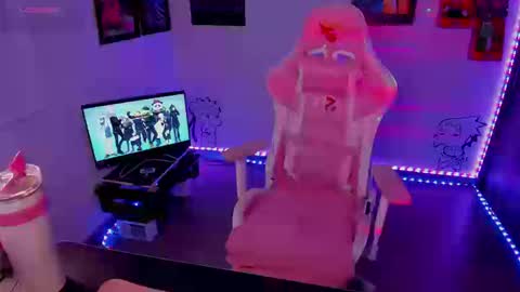 Snapshot of milly_yako chatting on September 24, 1:31 am Monkey D Maddie online show from September 24, 1:31 am